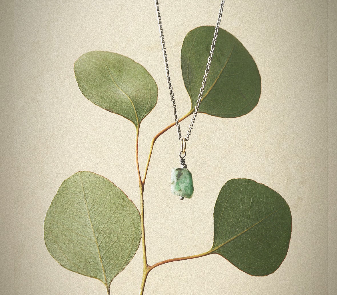 EMERALD + CHAIN