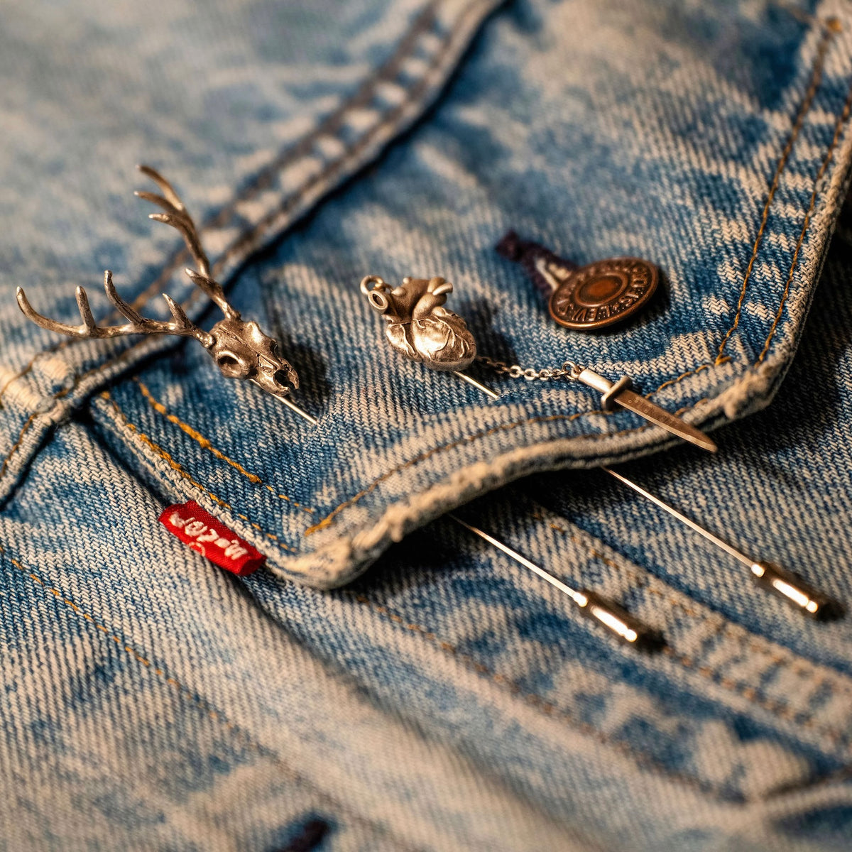 CVNT WITH DAGGER IN ANATOMICAL HEART - LAPEL PIN