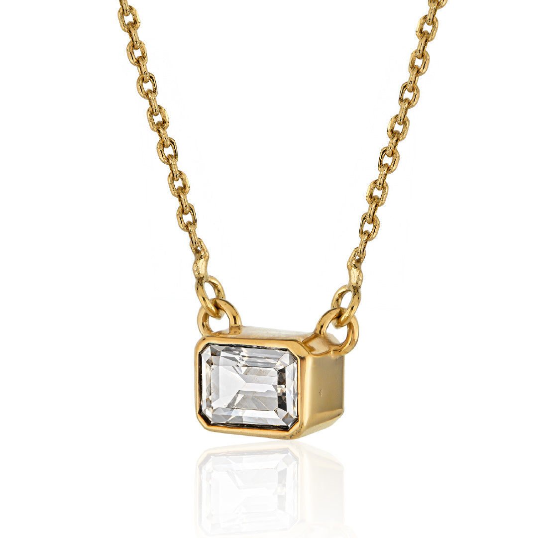 DIAMOND | APRIL