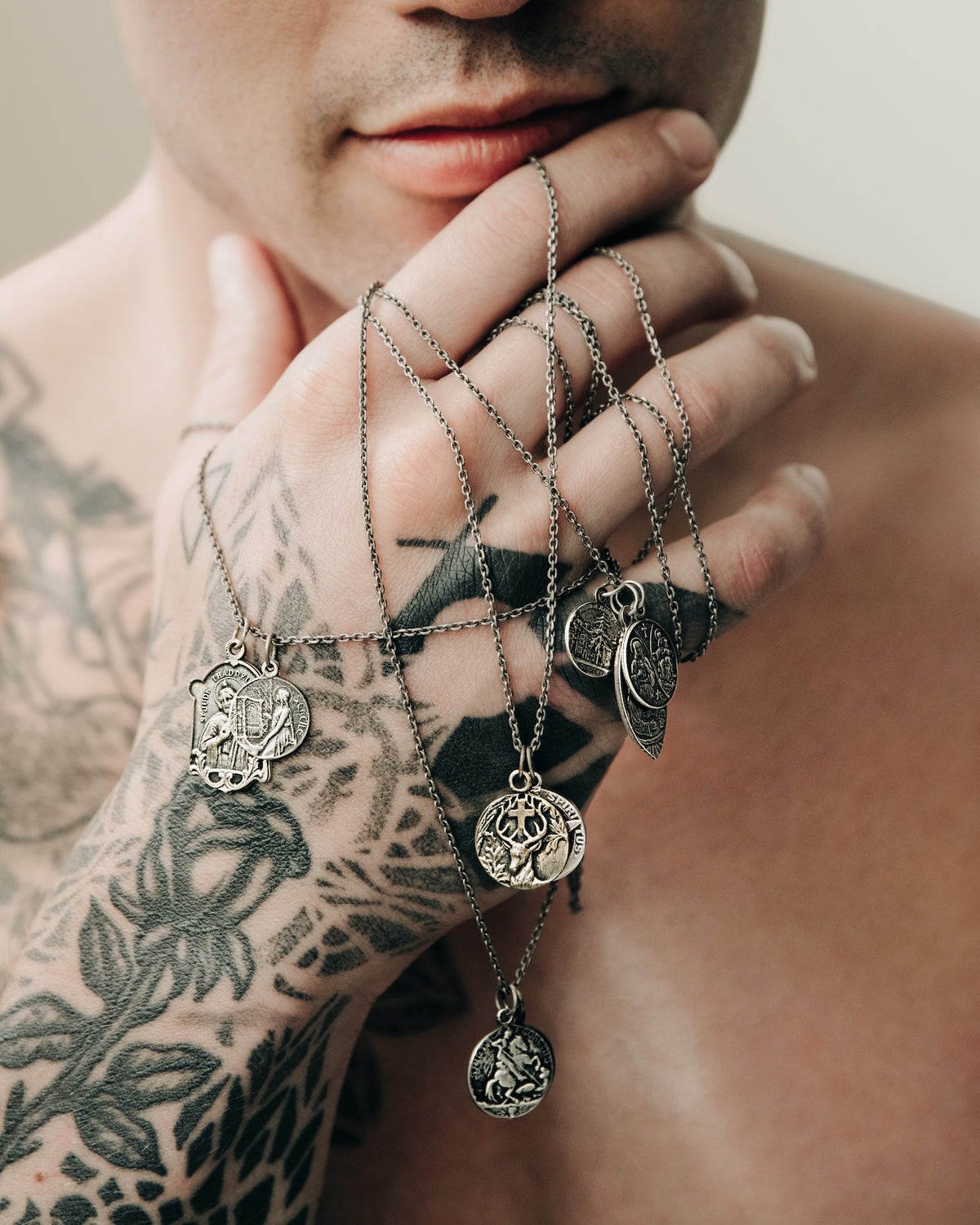 PARADISE TRAVEL SAINTS